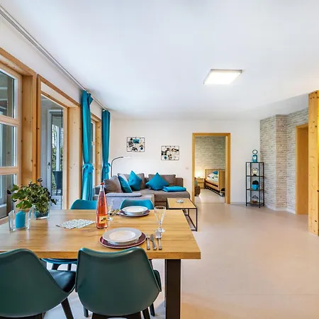 Kaetzlehaus Apartamento *